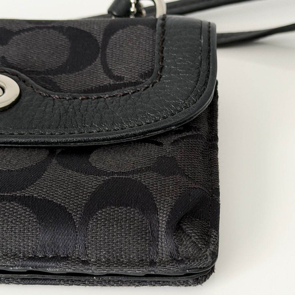 Vintage Coach Signature Turn-lock Wallet Crossbody - Picture 6 of 14